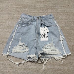 Zara Denim Shorts Womens Size 4 High Rise Light Wash Distressed Cut Off Fray Hem